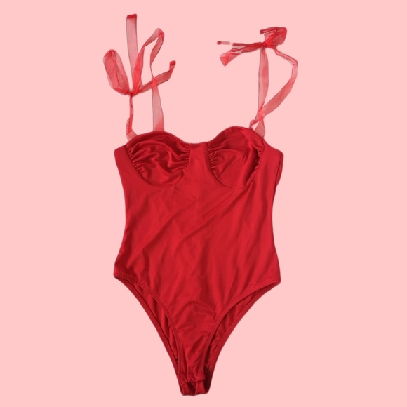🌹Princess Polly Sweet and Sexy Red Bustier Bodysuit with Sheer Ribbon Straps 🎁 - Picture 6 of 8